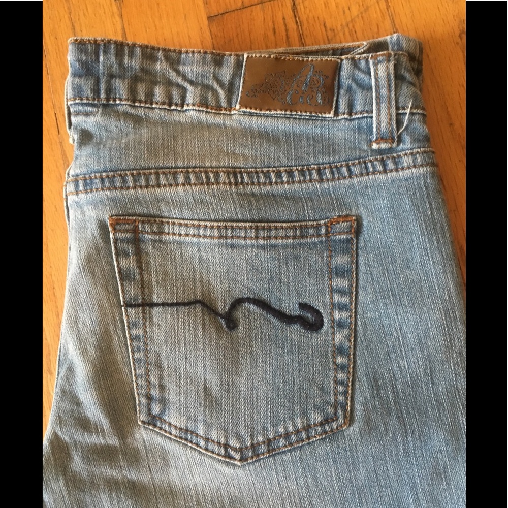 American Rag Jeans - Picture 6 of 7